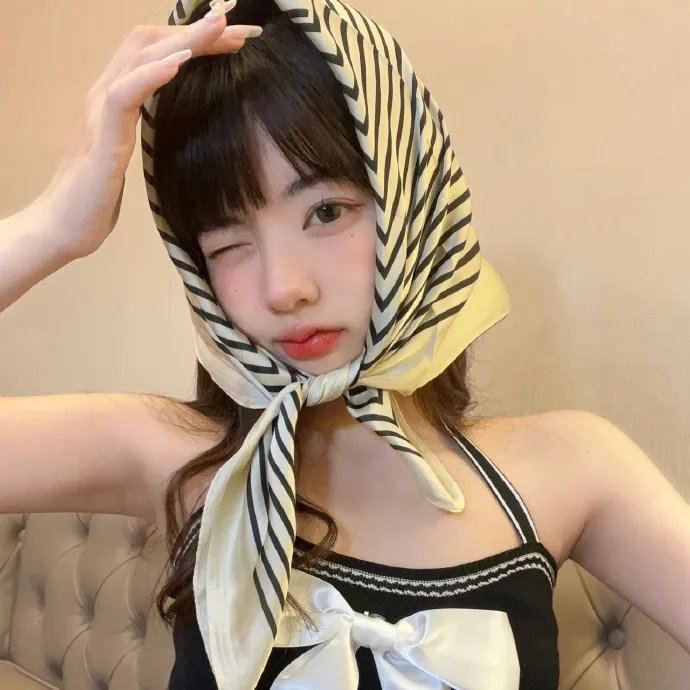 两只小猪之勇闯神秘岛